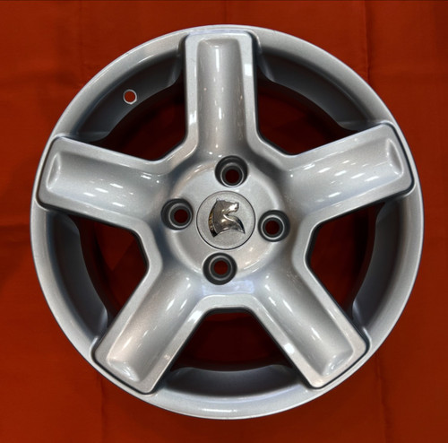 چلنجر 15 نقره ای